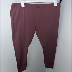 Plus size mauve leggings